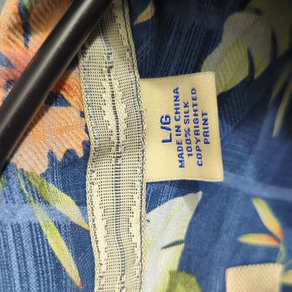 Tommy Bahama Shirt Men's L Blue Floral Hawaiian Print Loop Collar Silk Pocket - Picture 7 of 9